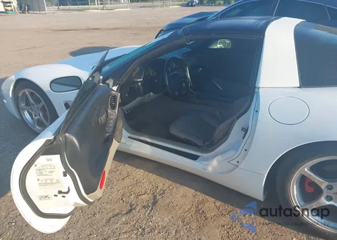 1999 Chevrolet Corvette from USA, damaged, VIN 1G1YY22G9X5107510